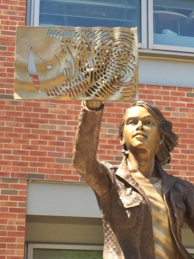 The Quintessential Engineer, a bronze sculpture by Julie Rotblatt-Amrany for the University of Illinois